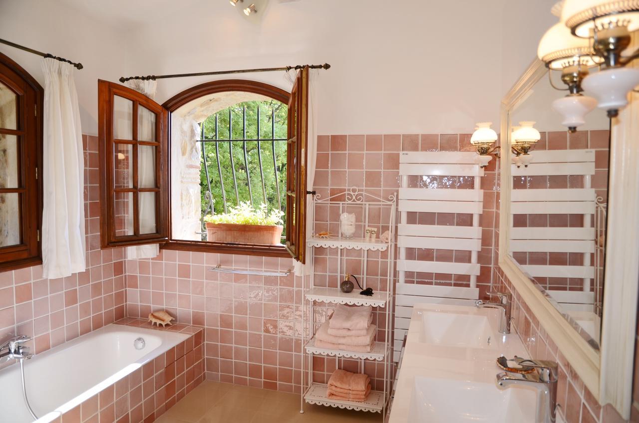 Bed and Breakfast La Bastide Des Pins Vence Esterno foto