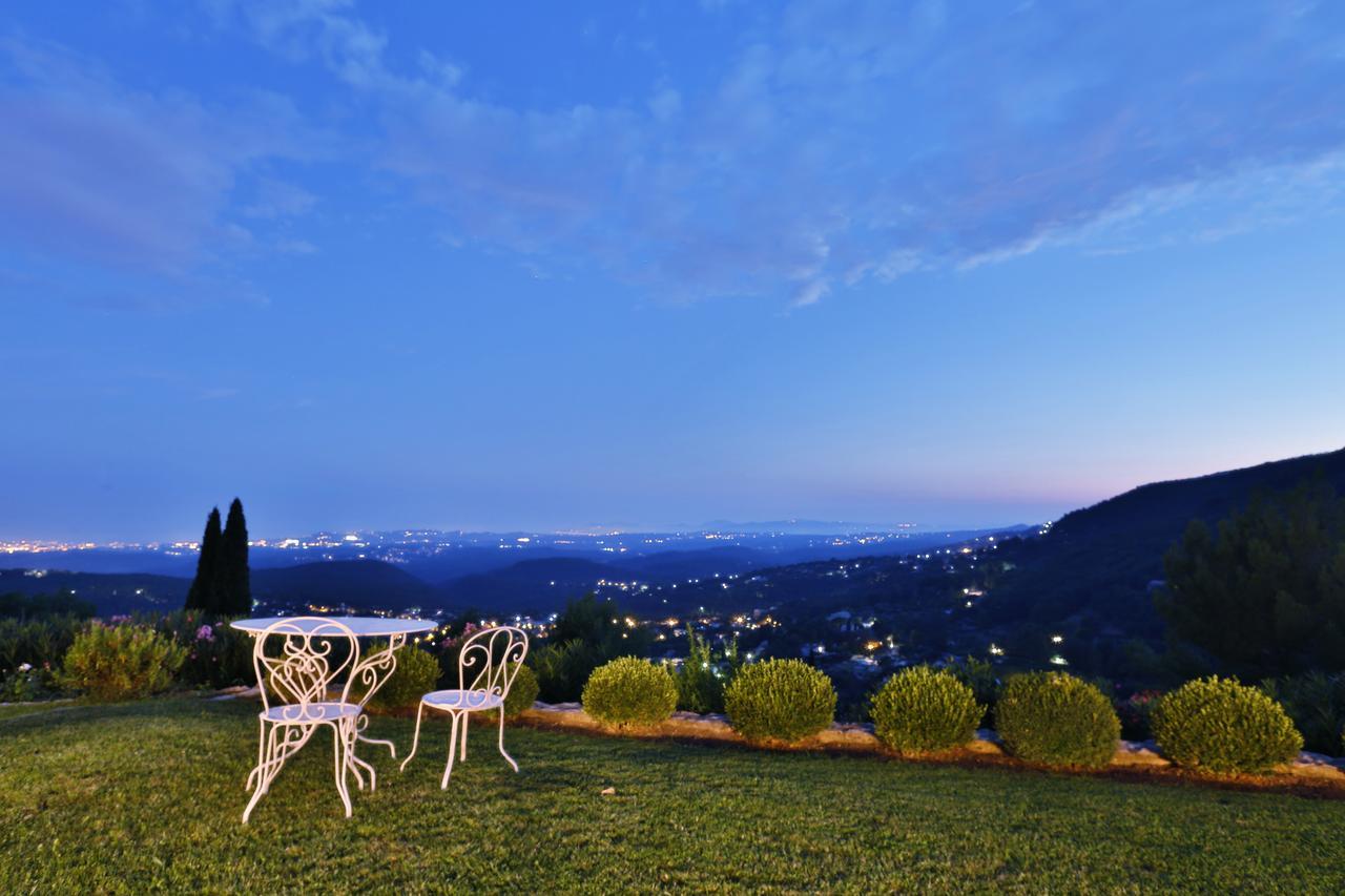 Bed and Breakfast La Bastide Des Pins Vence Esterno foto